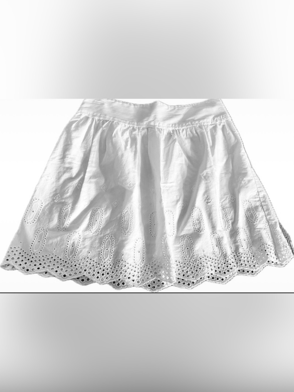 LOFT 100 % Cotton White Eyelet A-Line Women's Skirt | Women’s Size 6 | NWOT